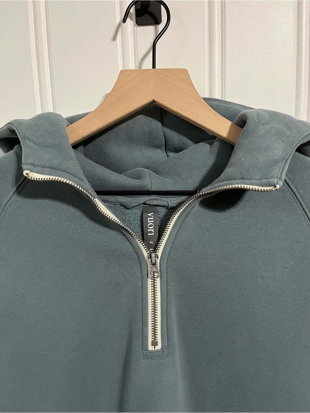 Vuori Restore 1/2 Zip Blue/Gray Hoodie 66% Organic Cotton Women’s XL